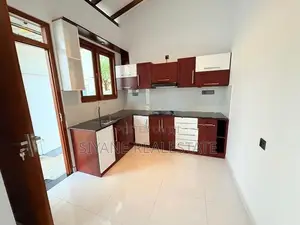 New House For Sale in Athurugiriya