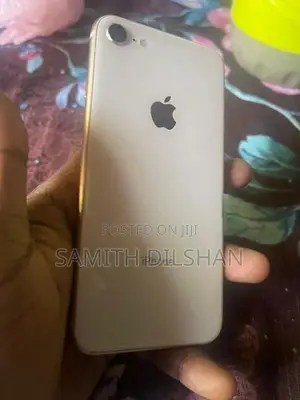 Apple iPhone 8 (Used)