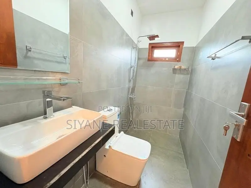 New House For Sale in Athurugiriya