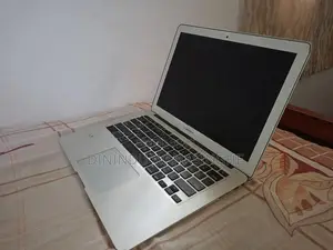 Apple Macbook Air 2017