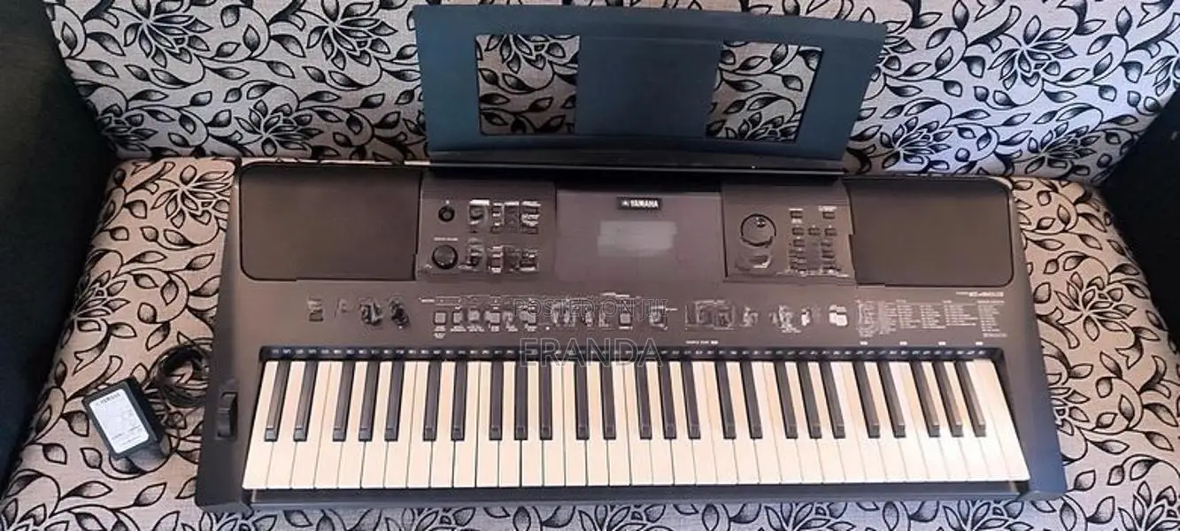 Yamaha PSR E463 Keyboard