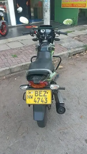 TVS Metro 2016