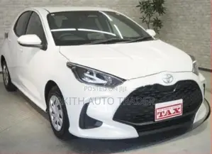 Toyota Yaris G 2024