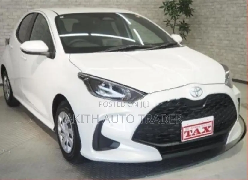 Toyota Yaris G 2024