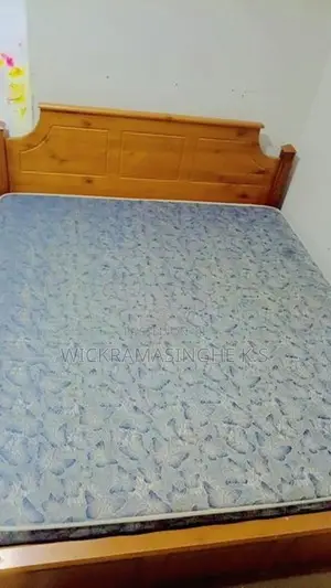 Teak Wood with Mattress
