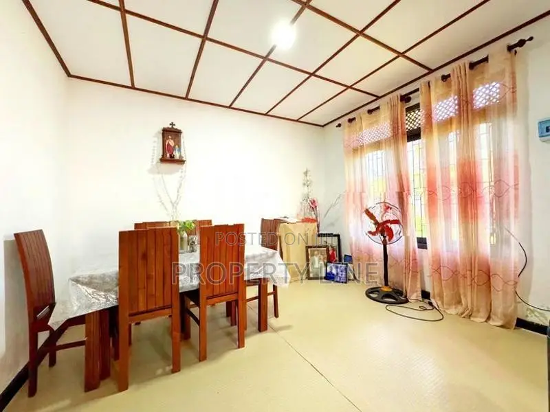 19 Perches House For Sale in Dikovita Wattala