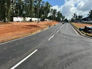 නුවර පාර සමීපව බිම් කොටස් Kadawatha