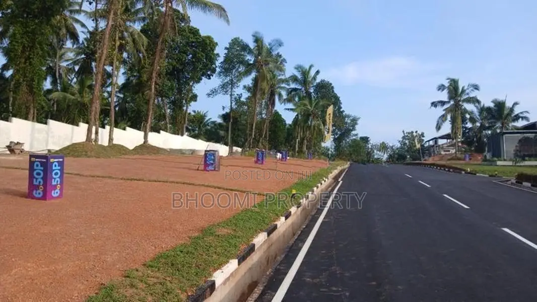 Gated community lands for sale Kadawatha