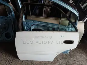 Toyota Carina AT212 Rear Left Door panel