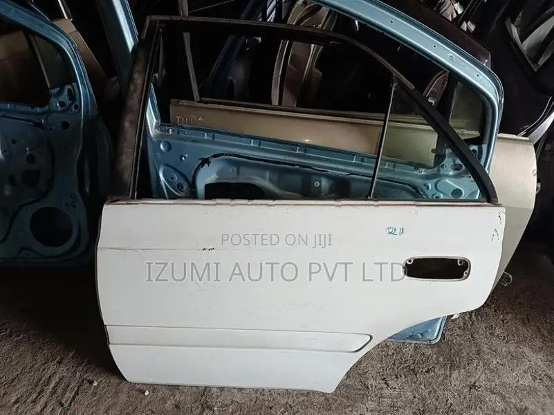 Toyota Carina AT212 Rear Left Door panel
