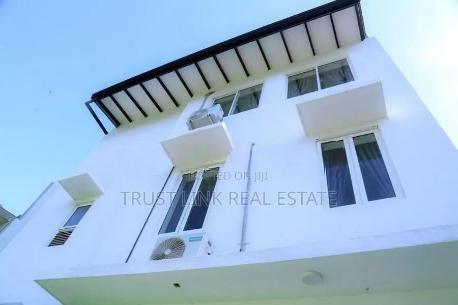 Luxury 3 Story House for Sale in Wattala