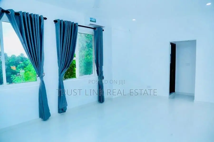 Luxury 3 Story House for Sale in Wattala