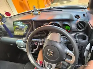 Honda N-Box 2016
