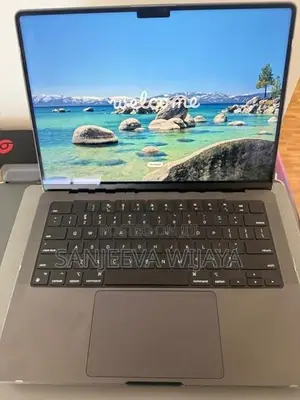 Apple Macbook Pro M4 16GB 1TB