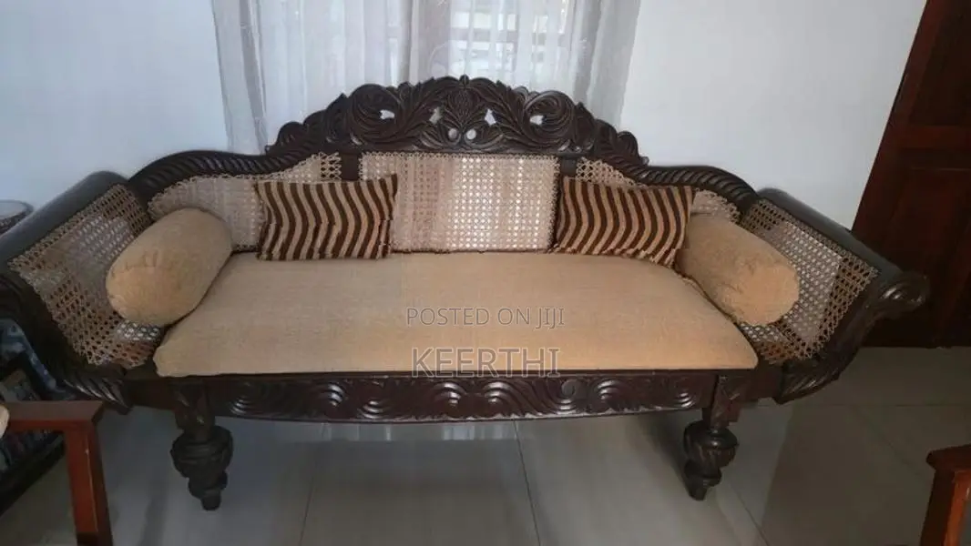 Teak Wood Kawichchi​