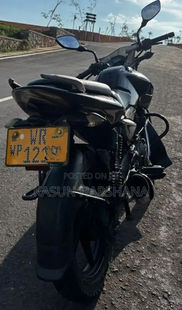 Bajaj Pulsar 135 Pulsor LS 2011
