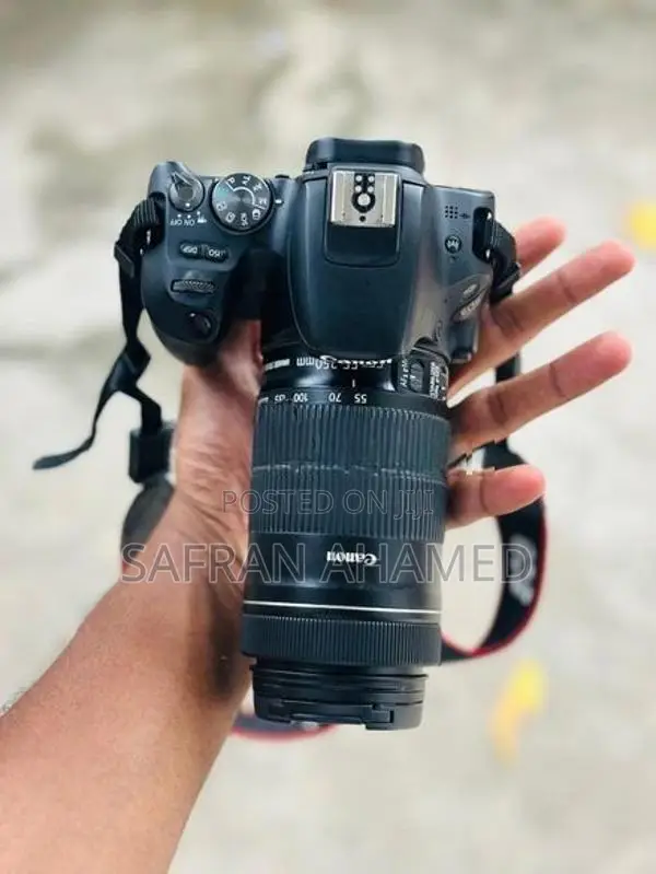 Canon Kiss X9