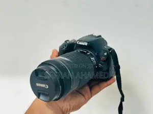Canon Kiss X9