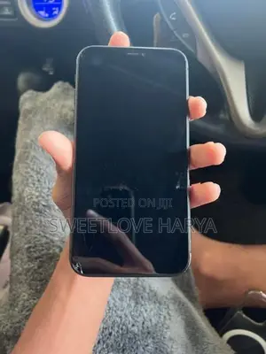 Apple iPhone 11 (Used)