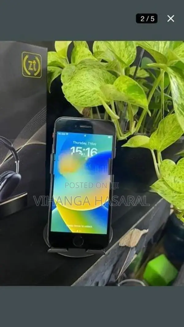 Apple iPhone 8 (Used)