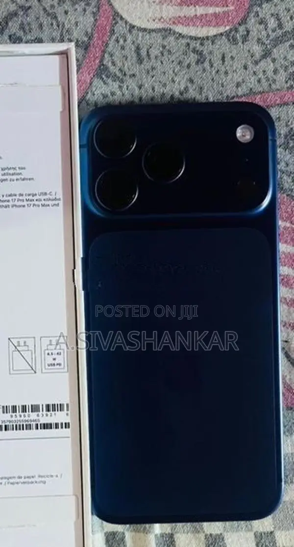 Apple iPhone 17 Pro Max 256GB Deep Blue (Used)