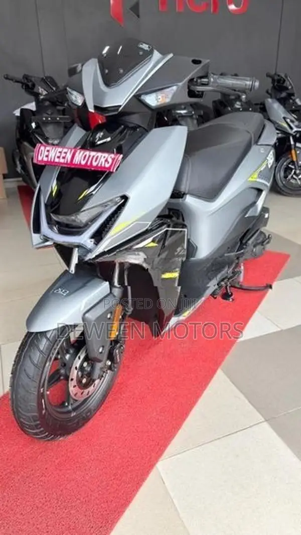 Hero Xoom 110 Combat 2027
