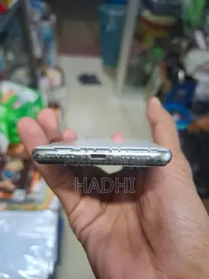 Apple iPhone X (Used)