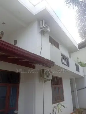 House For Sale in Thalawathugoda