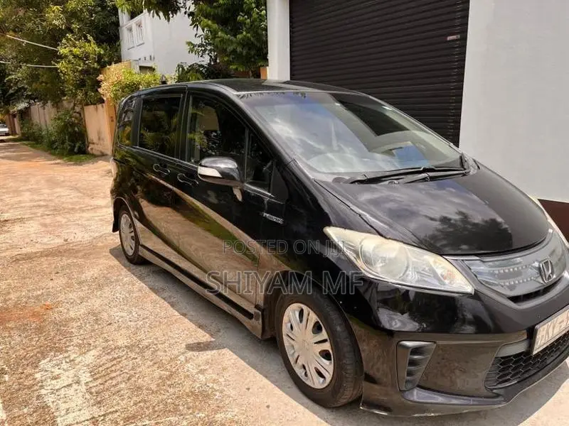 Honda Freed 2013