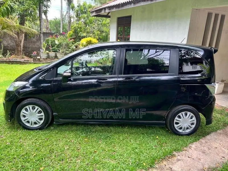Honda Freed 2013