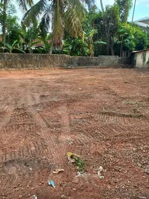 Land for sale in kandana