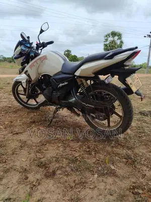 TVS Apache 2017
