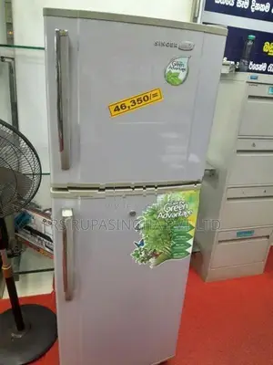 Singer 5Ft D/Door Fridge