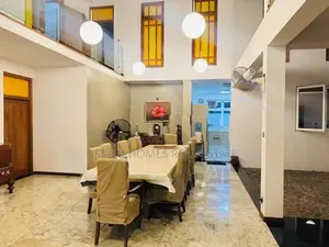 Spacious Family House in Thalawathugoda