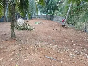 Land For Sale in Kadawatha