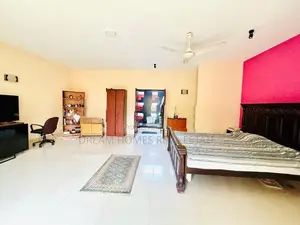 Modern Luxury Home for Sale in Battaramulla
