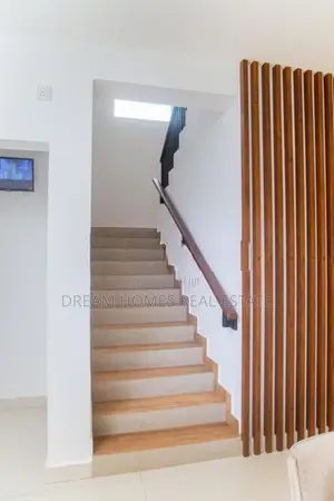 Luxury Living in Battaramulla – Brand New 3800 sqft Home for Sale