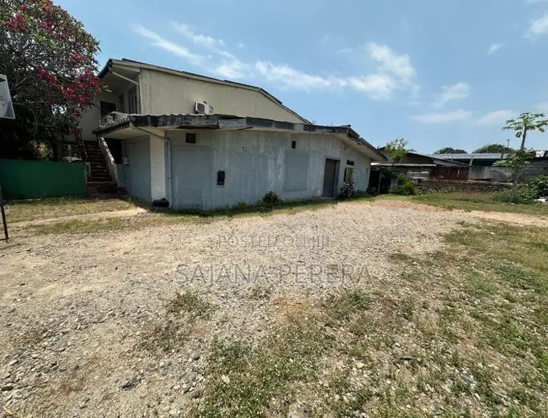 Office Building Warehouse Space for Rent Moratuwa