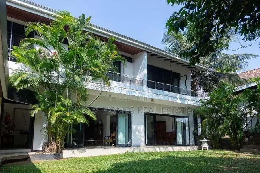 Spacious Family House for Sale in Nawala – Prime Location