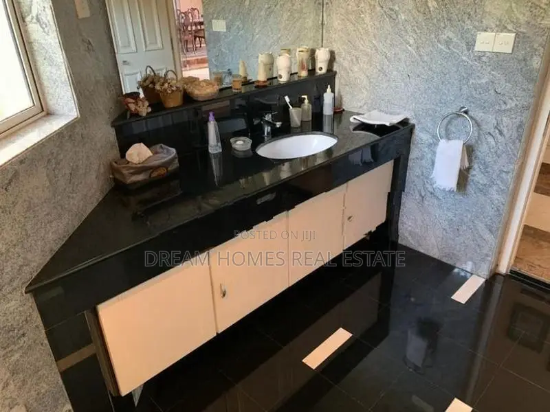 Modern Luxury House with Rooftop Swimming Pool for Sale – Nawala