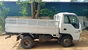 Isuzu Elf Japan 2000