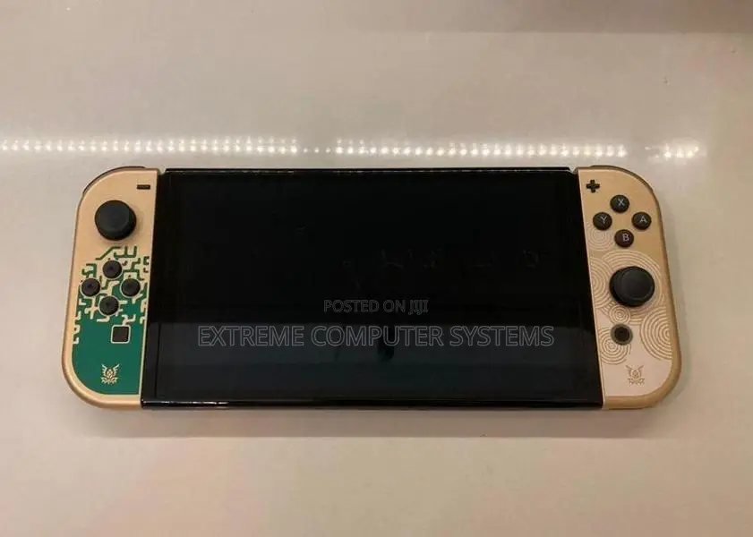 Nintendo Switch OLED - Zelda Edition