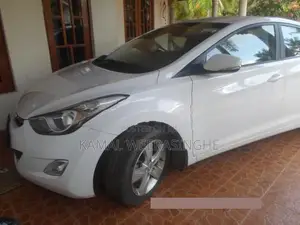 Hyundai Elantra Full Option 2013