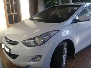 Hyundai Elantra Full Option 2013