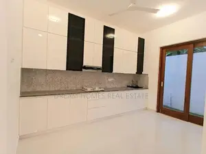 Luxury Family House for Sale in Piliyandala – Prime Location