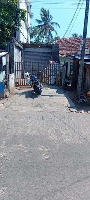Commercial Building with Land for Sale in Moratuwa
