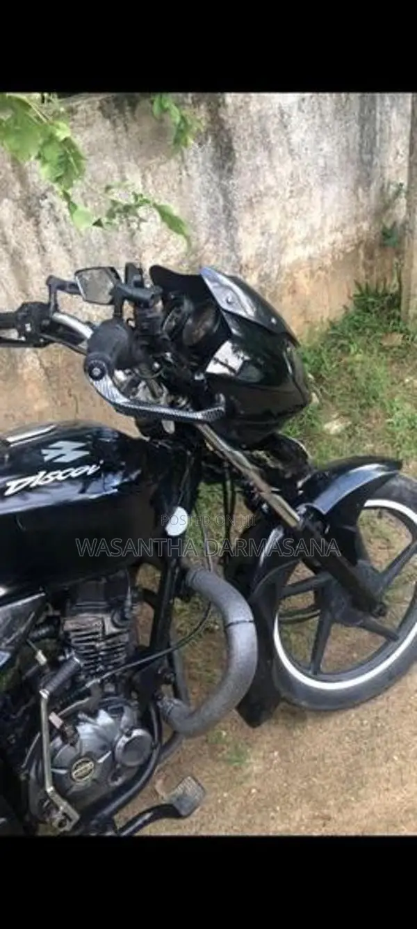 Bajaj Discover 2012