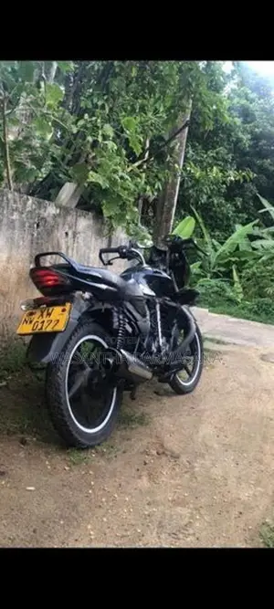 Bajaj Discover 2012