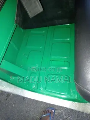 Bajaj RE 2008