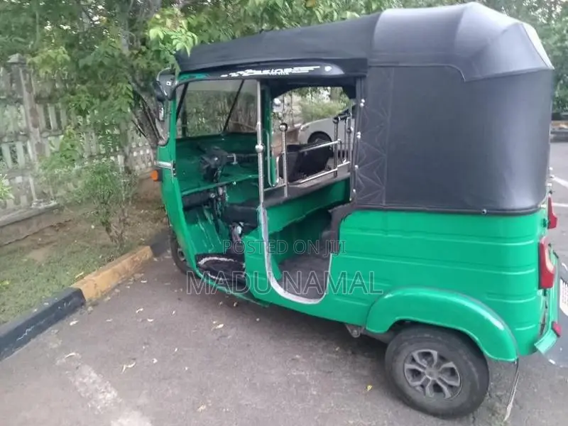 Bajaj RE 2008